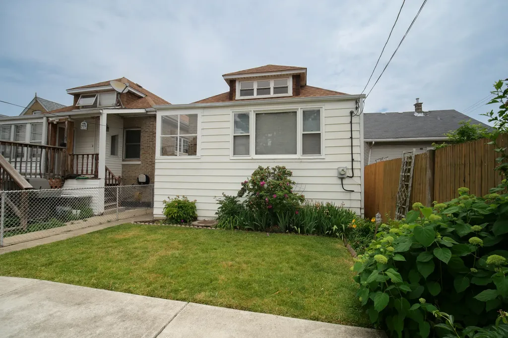 2820 North Mont Clare Avenue Chicago IL 60634