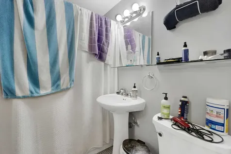 235 West Eugenie Street Chicago IL 60614