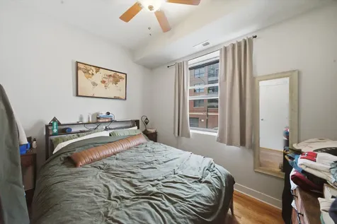 2245 West Barry Avenue Chicago IL 60618