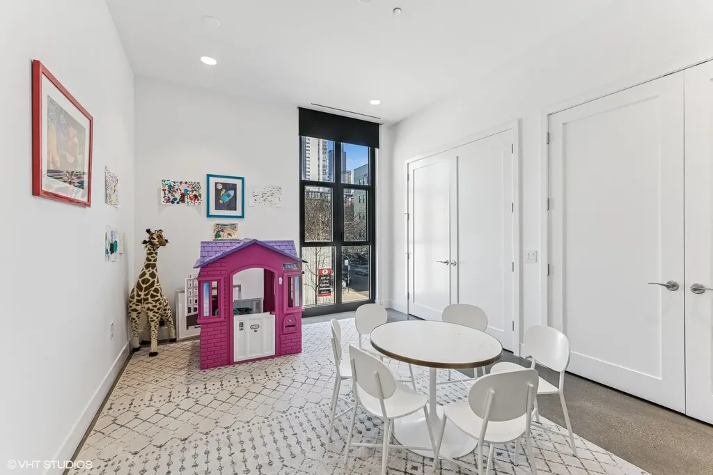 900 West Washington Boulevard Chicago IL 60607