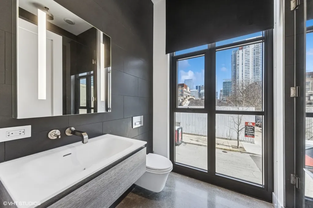900 West Washington Boulevard Chicago IL 60607