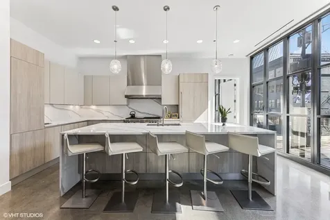 900 West Washington Boulevard Chicago IL 60607