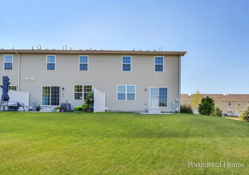 2068 Canyon Creek Court Aurora IL 60503