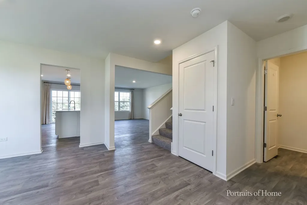 2068 Canyon Creek Court Aurora IL 60503