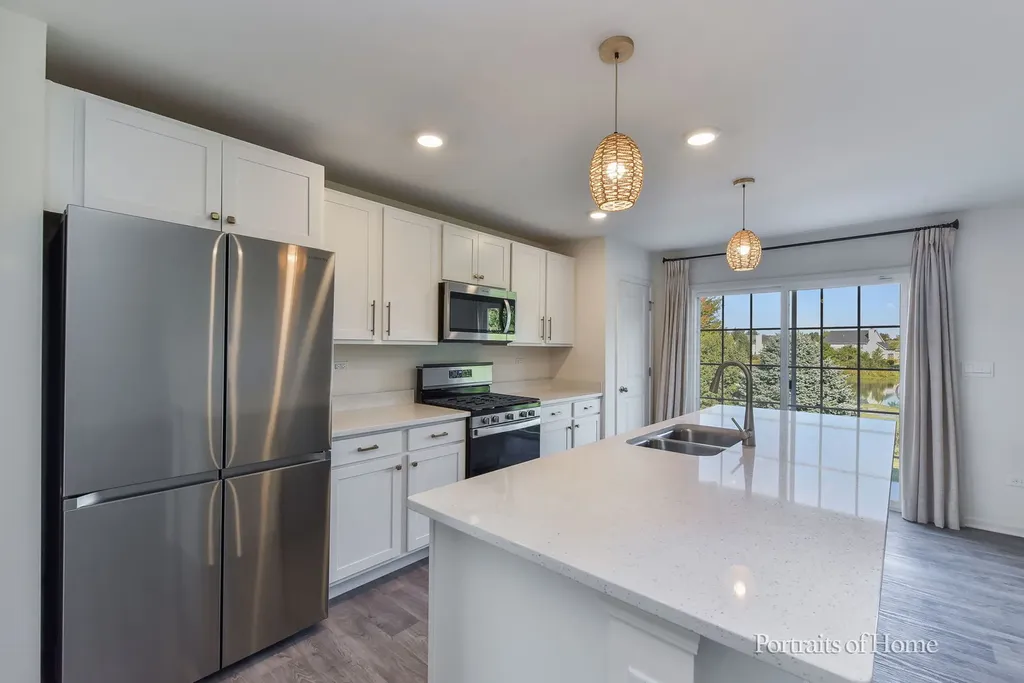 2068 Canyon Creek Court Aurora IL 60503