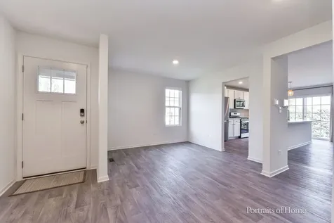 2068 Canyon Creek Court Aurora IL 60503