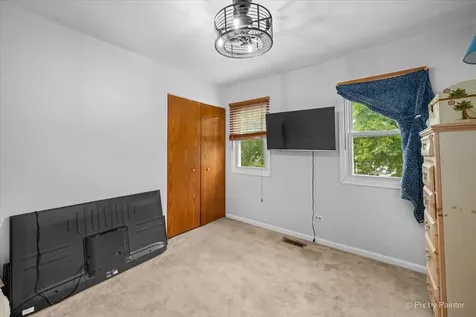 1441 Loch Lomond Drive Crystal Lake IL 60014