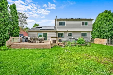 1441 Loch Lomond Drive Crystal Lake IL 60014