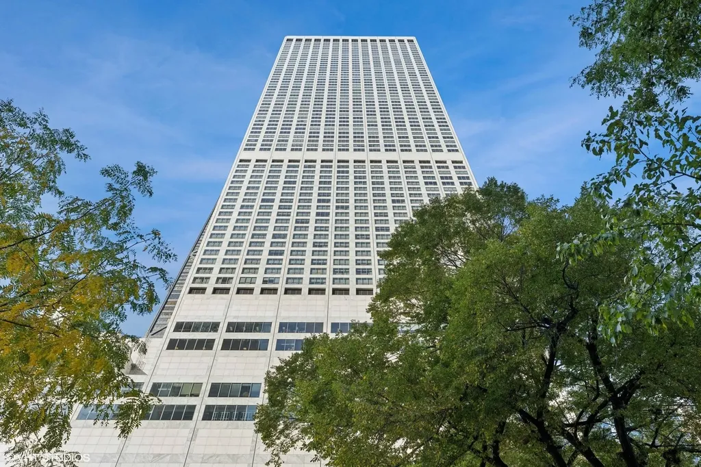 180 East Pearson Street Chicago IL 60611