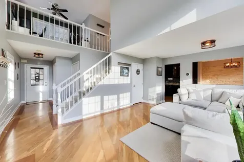 1422 Welland Court Roselle IL 60172