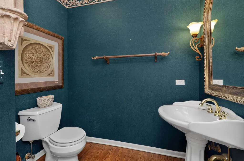 26W248 Tuckaway Court Winfield IL 60190