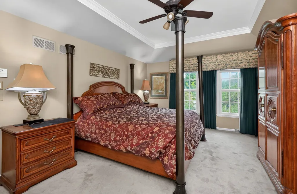 26W248 Tuckaway Court Winfield IL 60190