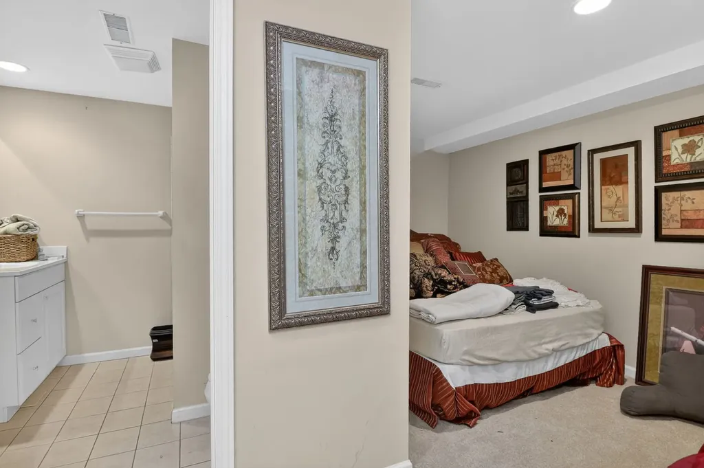26W248 Tuckaway Court Winfield IL 60190