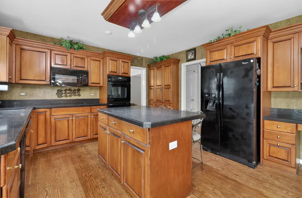 26W248 Tuckaway Court Winfield IL 60190