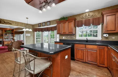 26W248 Tuckaway Court Winfield IL 60190