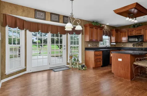 26W248 Tuckaway Court Winfield IL 60190