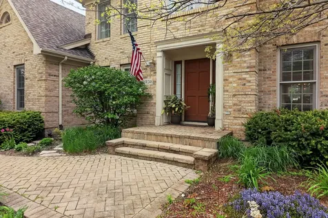26W248 Tuckaway Court Winfield IL 60190
