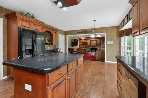 26W248 Tuckaway Court Winfield IL 60190