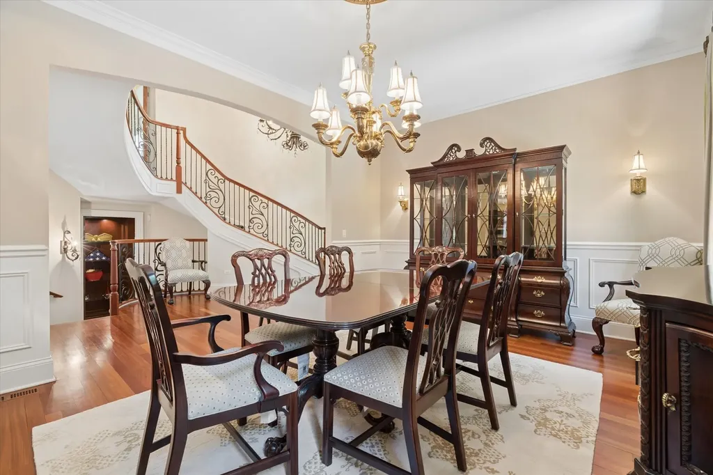 616 Driftwood Court Naperville IL 60540