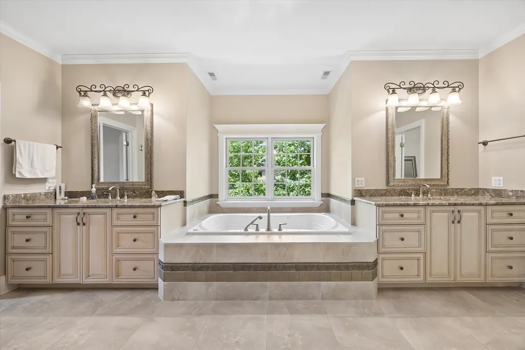 616 Driftwood Court Naperville IL 60540