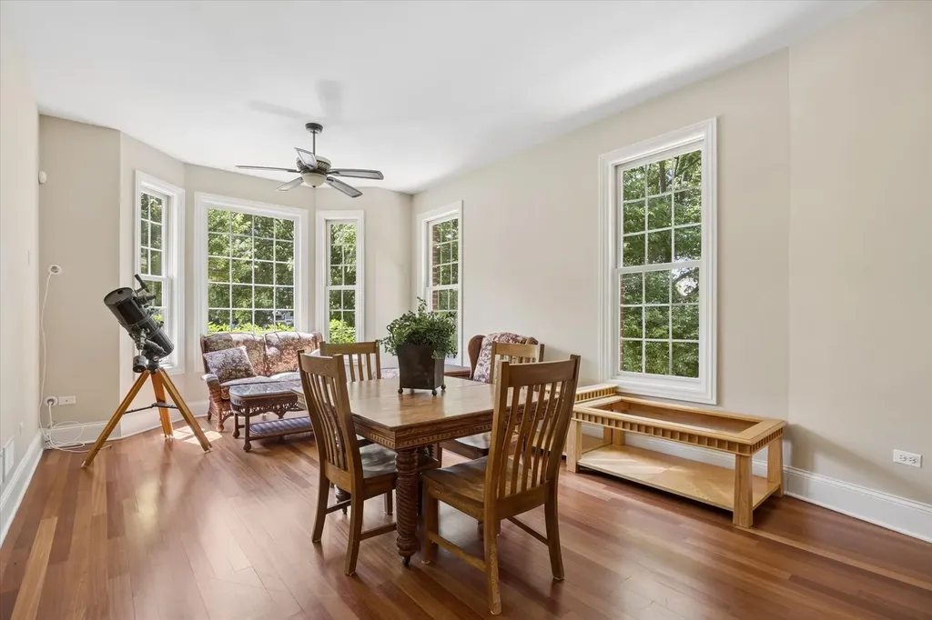 616 Driftwood Court Naperville IL 60540