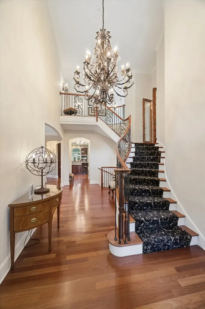 616 Driftwood Court Naperville IL 60540