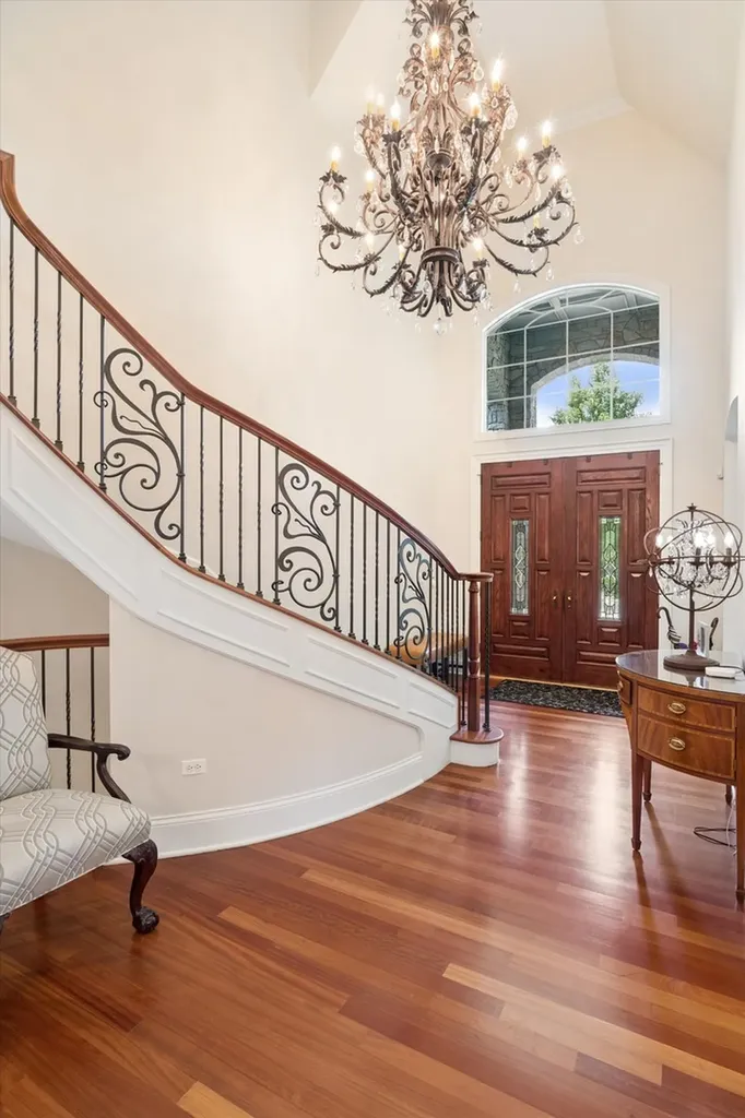 616 Driftwood Court Naperville IL 60540