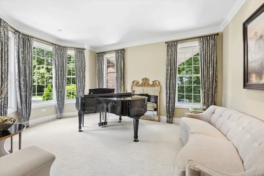 616 Driftwood Court Naperville IL 60540