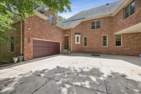 616 Driftwood Court Naperville IL 60540