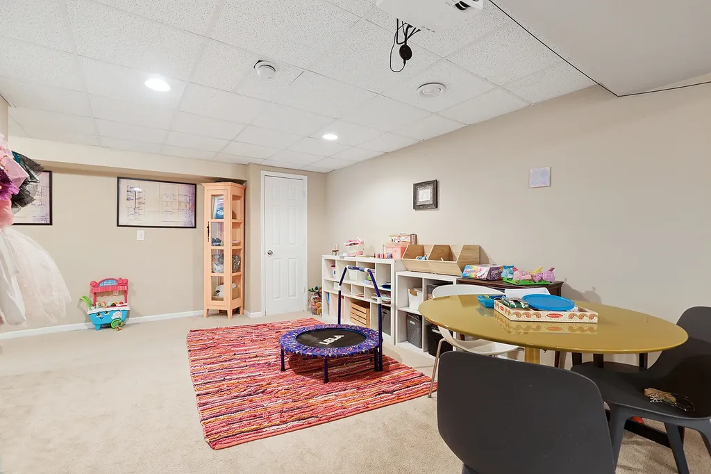 1232 Wilshire Drive Naperville IL 60540