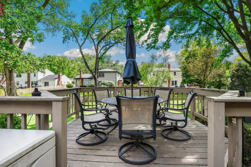 1232 Wilshire Drive Naperville IL 60540