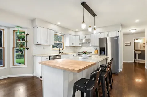 1232 Wilshire Drive Naperville IL 60540