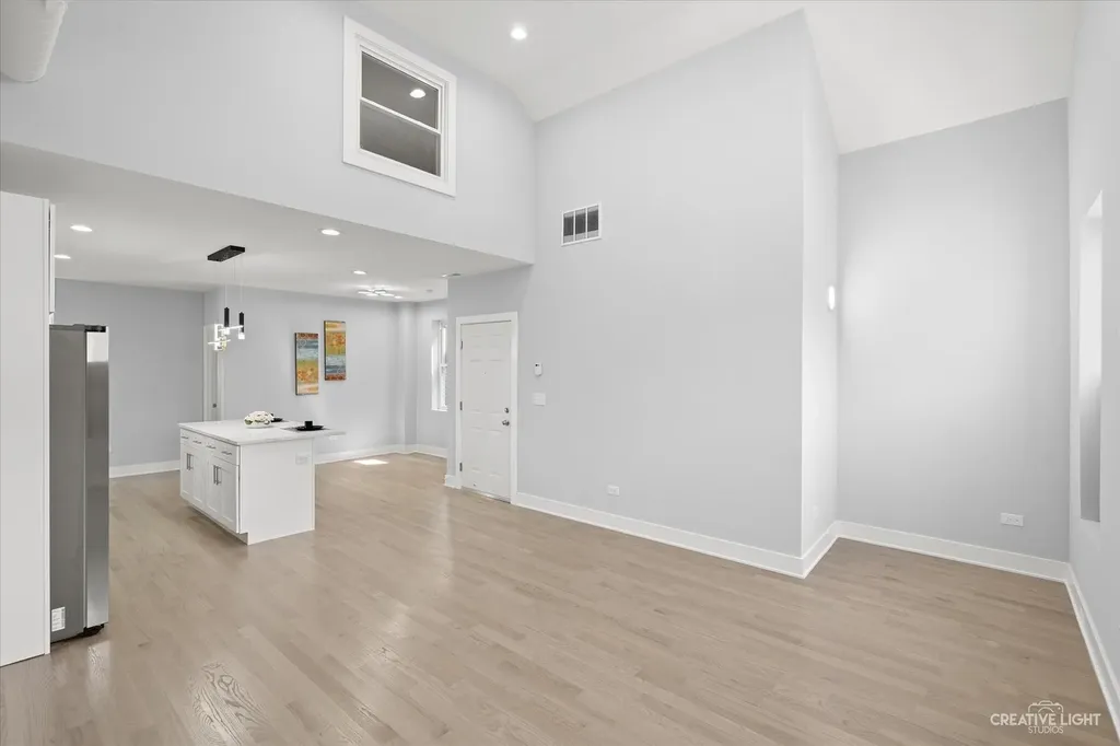 1120 West 19th Place Chicago IL 60608