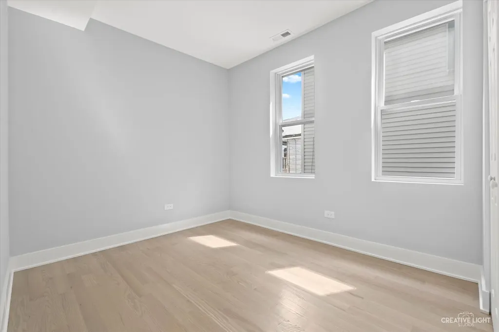 1120 West 19th Place Chicago IL 60608