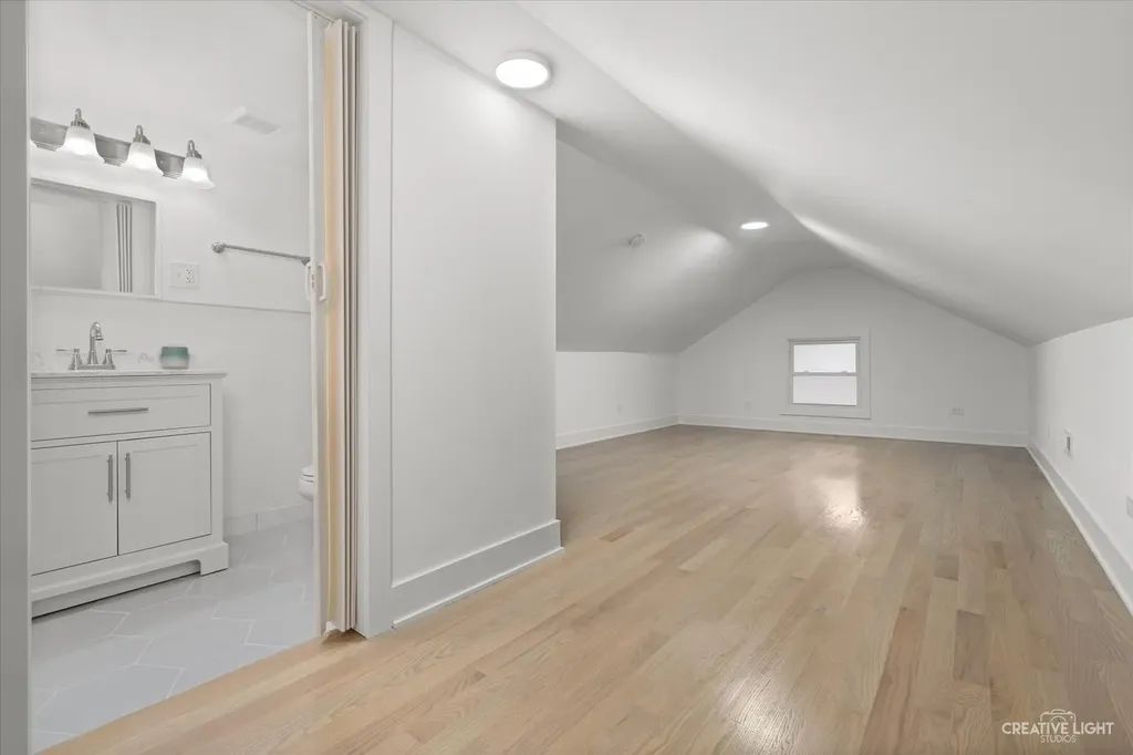 1120 West 19th Place Chicago IL 60608