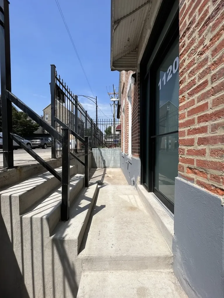 1120 West 19th Place Chicago IL 60608