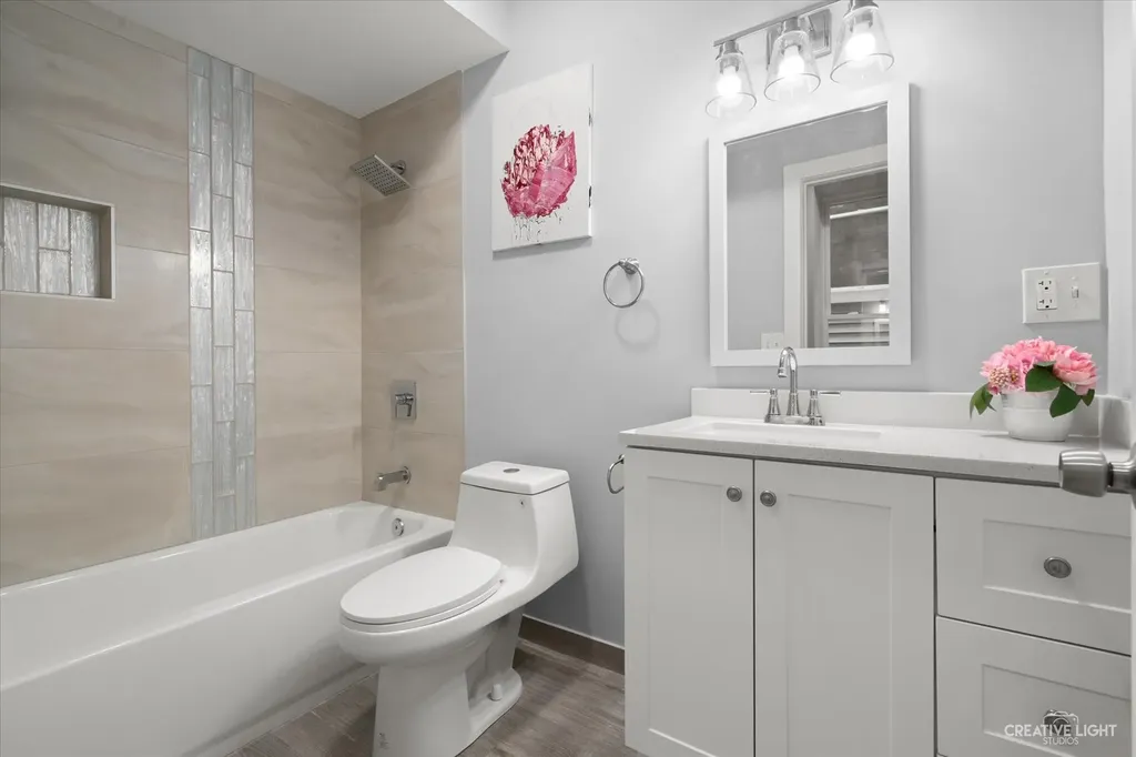 1120 West 19th Place Chicago IL 60608