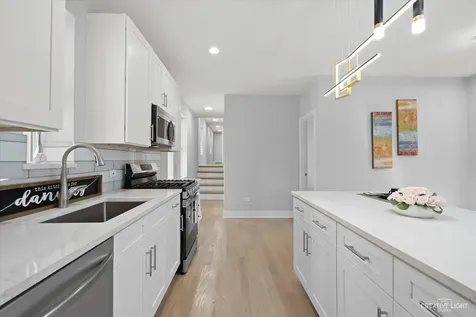 1120 West 19th Place Chicago IL 60608