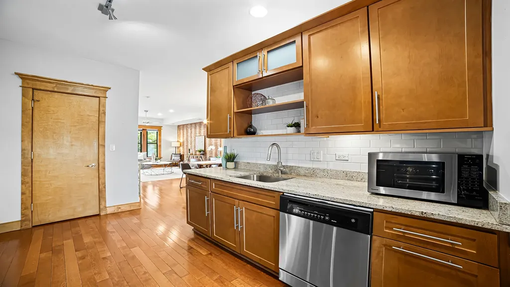 650 North Wood Street Chicago IL 60622