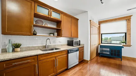 650 North Wood Street Chicago IL 60622