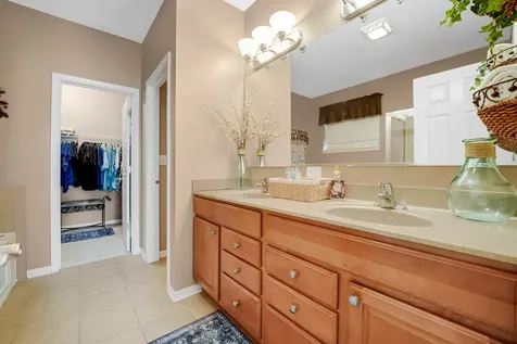 442 Winterberry Drive Yorkville IL 60560