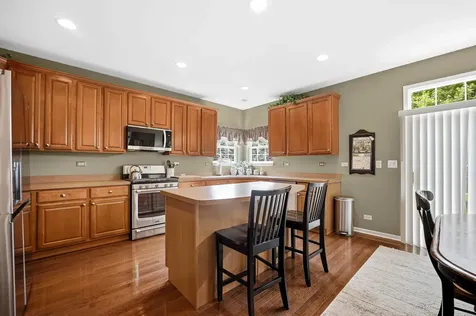 442 Winterberry Drive Yorkville IL 60560