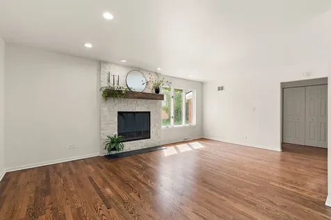 2209 Collett Lane Flossmoor IL 60422