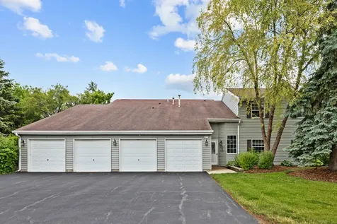 557 East Shag Bark Lane Streamwood IL 60107