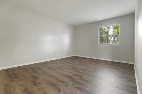 557 East Shag Bark Lane Streamwood IL 60107