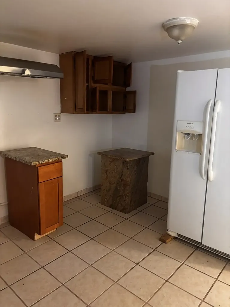 3314 West 66th Street Chicago IL 60629