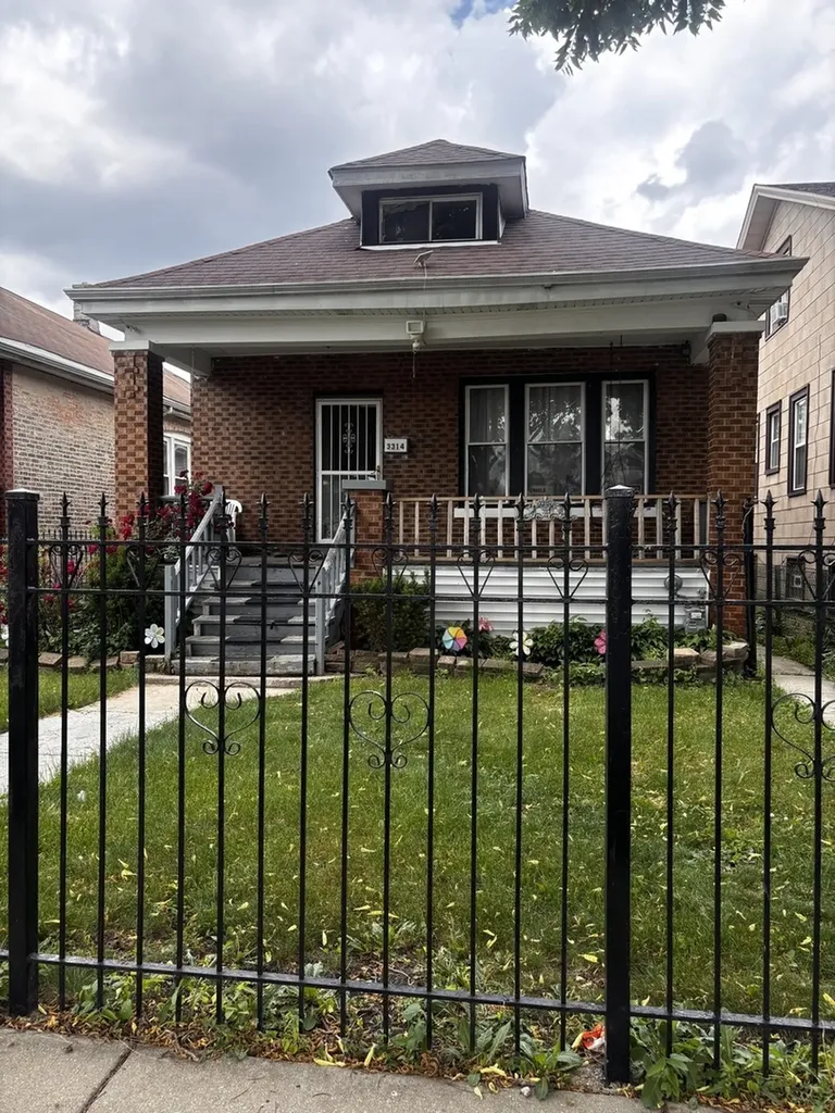 3314 West 66th Street Chicago IL 60629