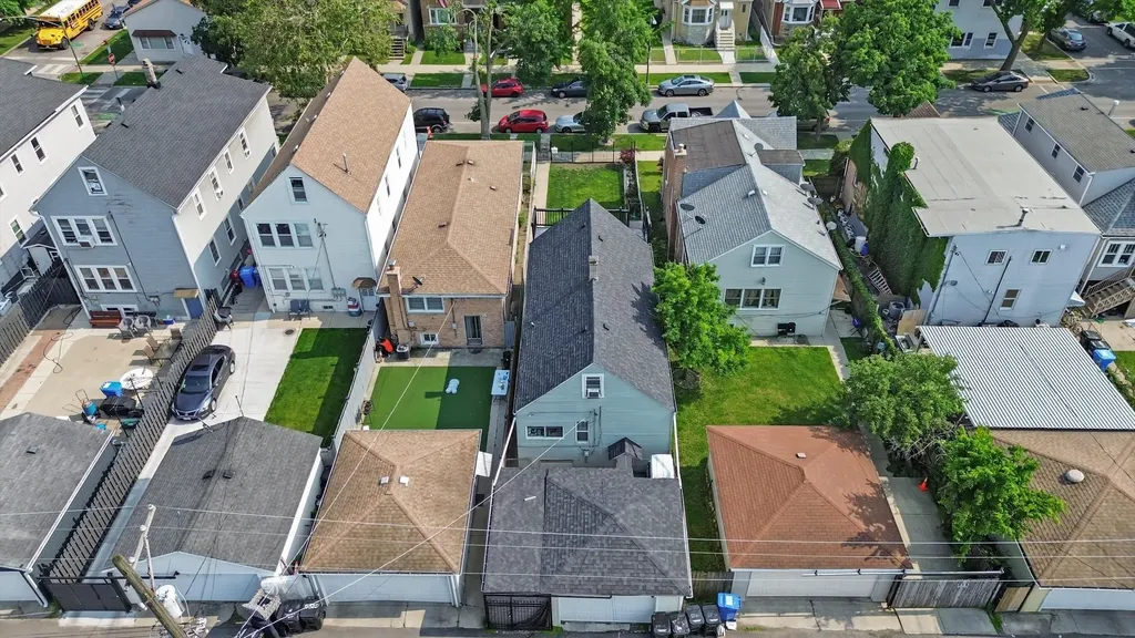 5512 West Wrightwood Avenue Chicago IL 60639