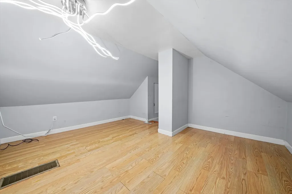 5512 West Wrightwood Avenue Chicago IL 60639