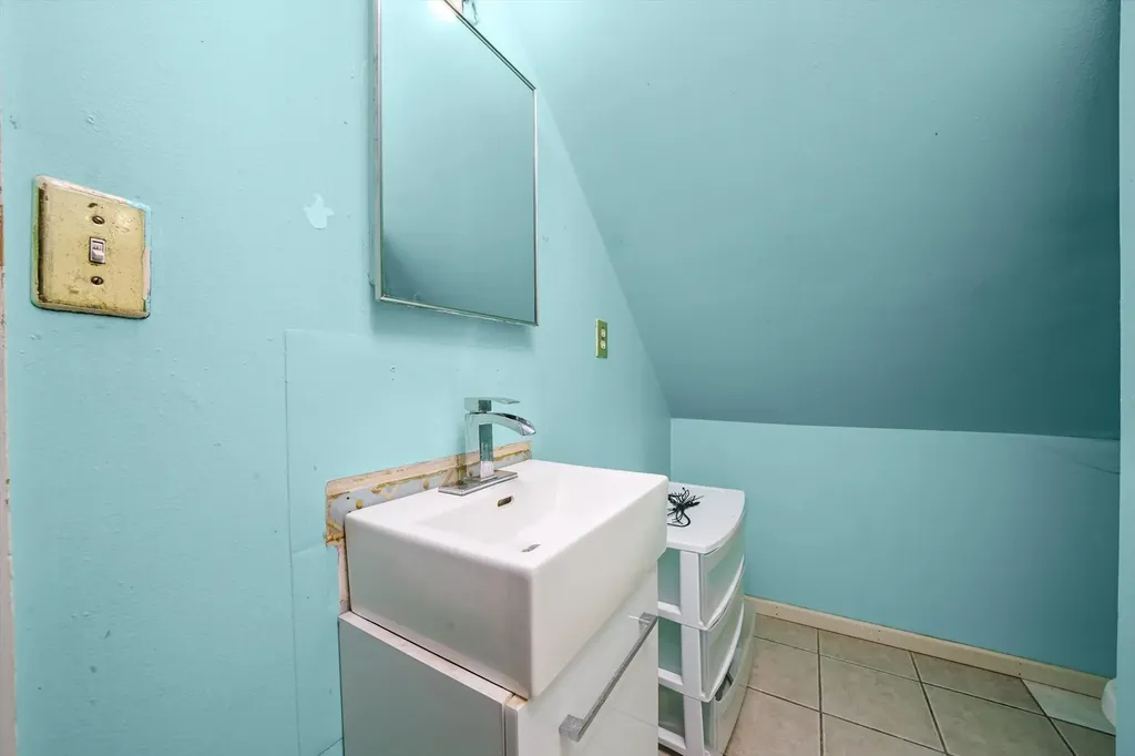 5512 West Wrightwood Avenue Chicago IL 60639